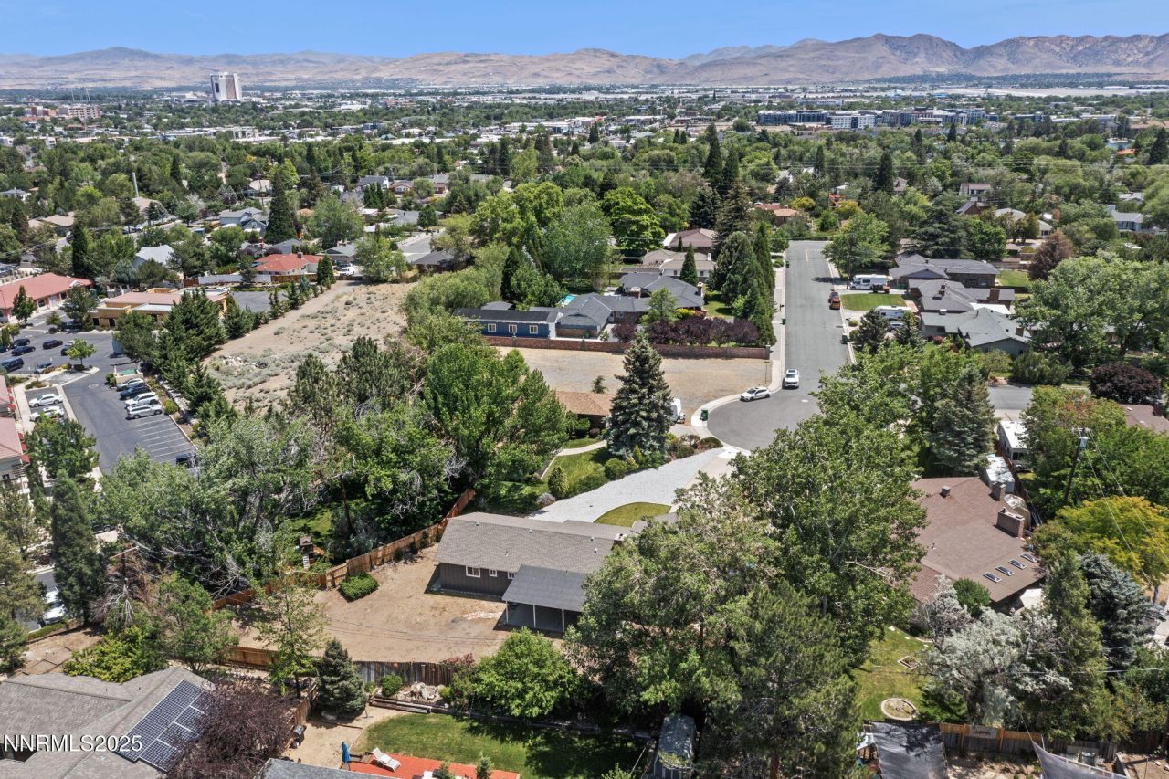 395 Chevy Chase Street, Reno, NV 89509 Photo