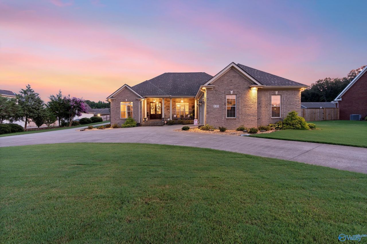 133 Woodfern Drive, Killen, AL 35645 Main Photo