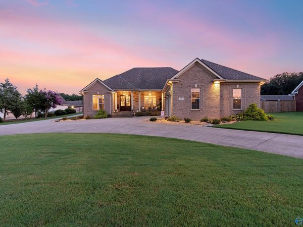 133 Woodfern Drive, Killen, AL 35645