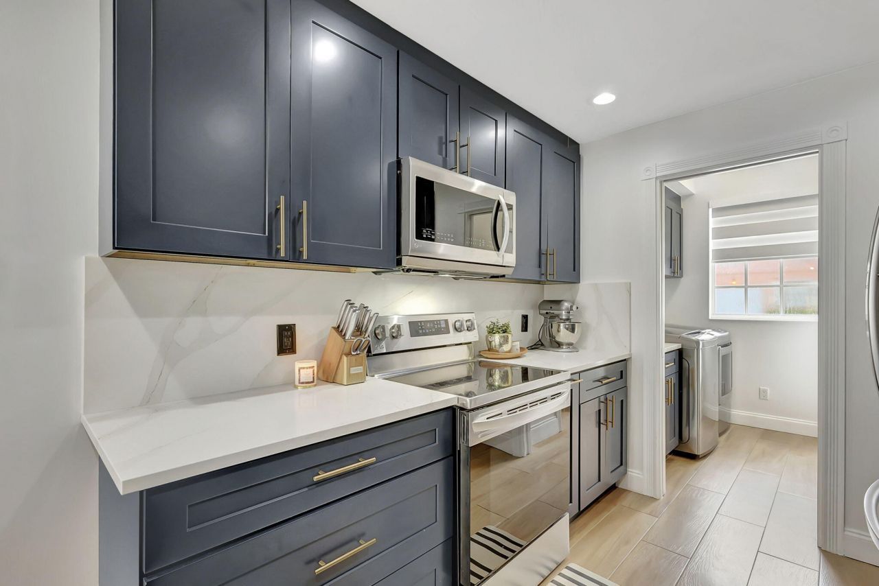 2141 Tigris Drive, West Palm Beach, FL 33411 Photo