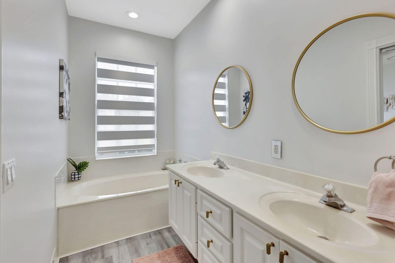 2141 Tigris Drive, West Palm Beach, FL 33411 Photo