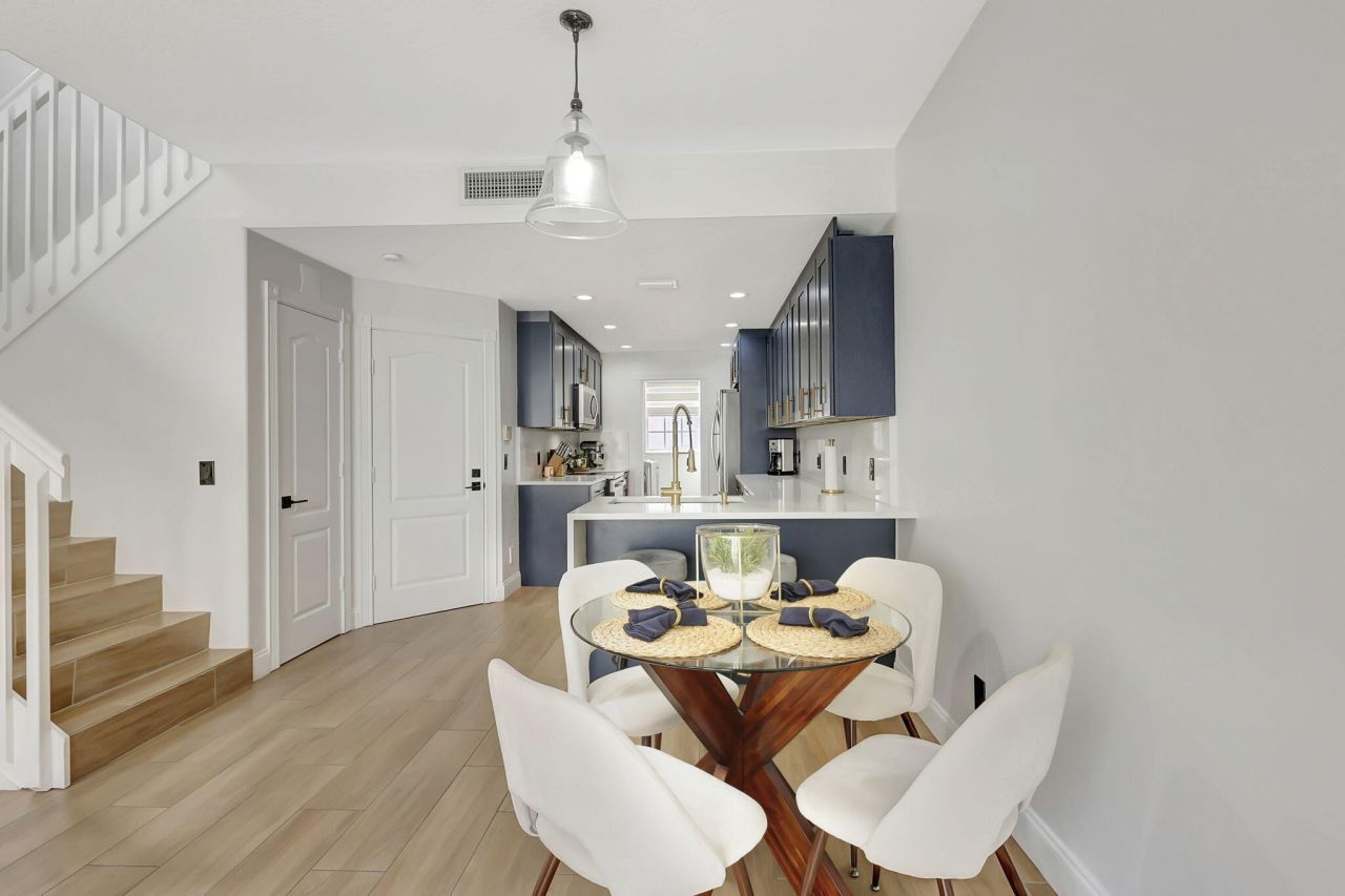 2141 Tigris Drive, West Palm Beach, FL 33411 Photo