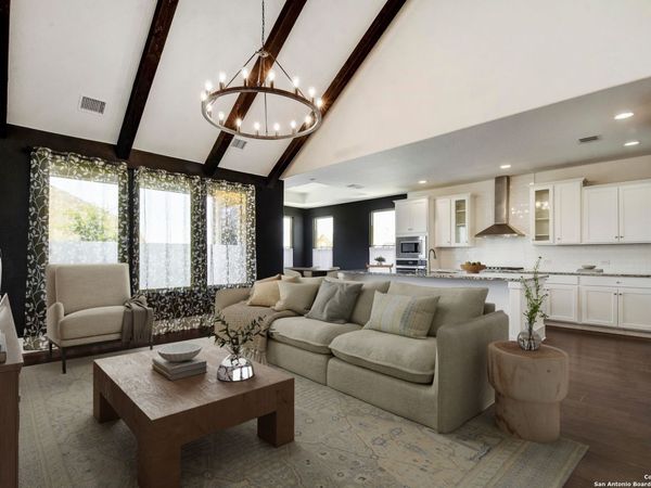 216 Kilmarnock, Boerne, TX 78015