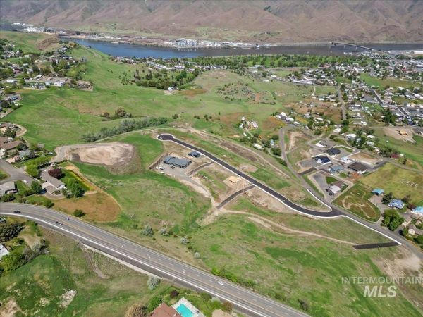 1669 Bennett Hill Drive, Clarkston, WA 99403