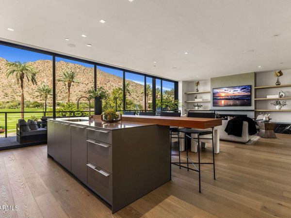 4575 N PHOENICIAN Boulevard, Unit 2, Scottsdale, AZ 85251