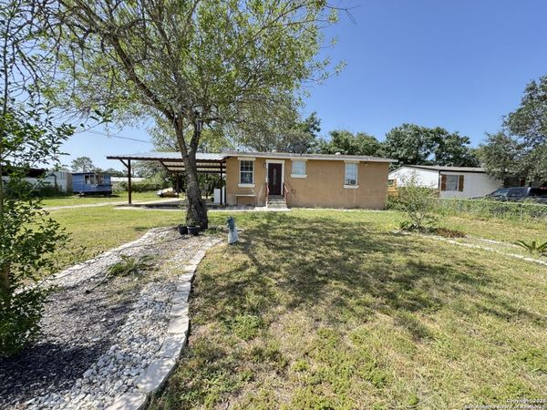 4482 Mountain Pass, Von Ormy, TX 78073