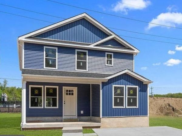 2816 AVENUE E, LEVITTOWN, PA 19056