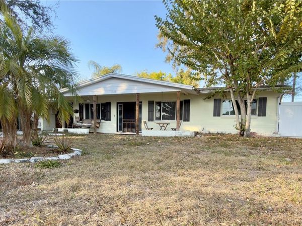 1557 79TH AVENUE N, ST PETERSBURG, FL 33702