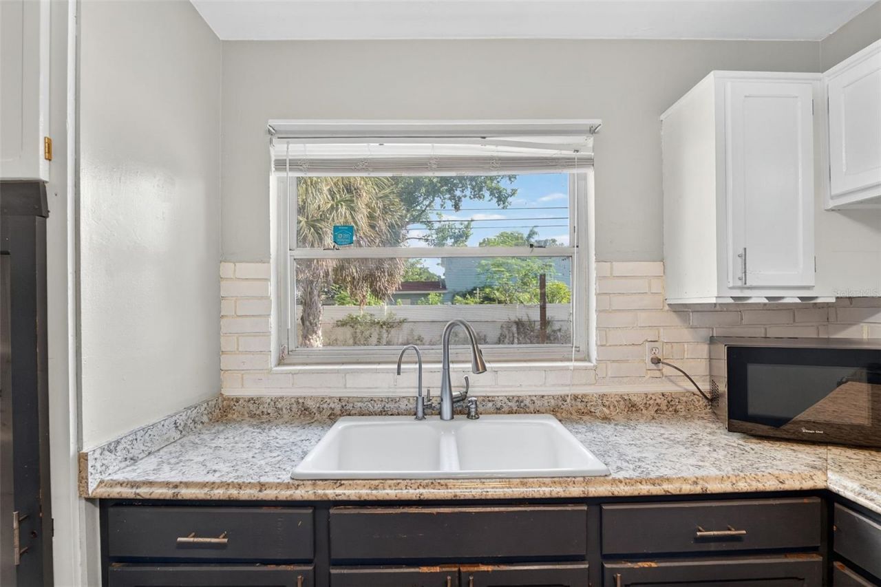 1557 79th Avenue N, Saint Petersburg, FL 33702 Photo