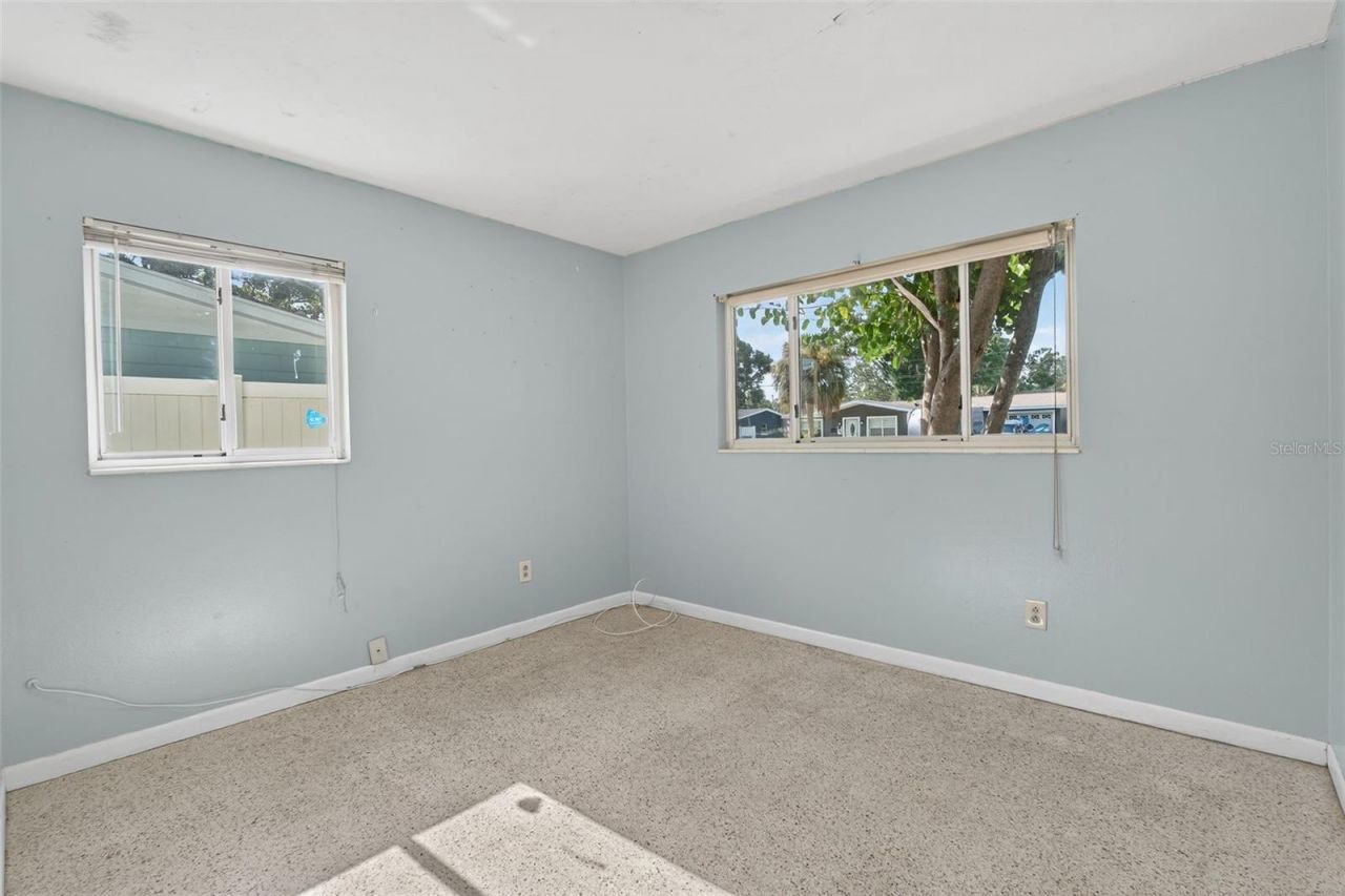 1557 79th Avenue N, Saint Petersburg, FL 33702 Photo