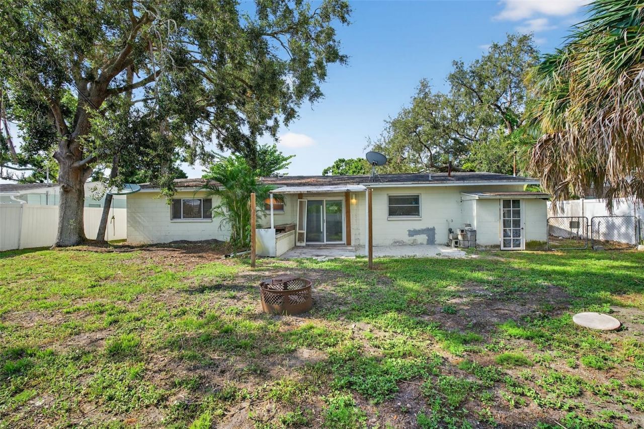 1557 79th Avenue N, Saint Petersburg, FL 33702 Photo