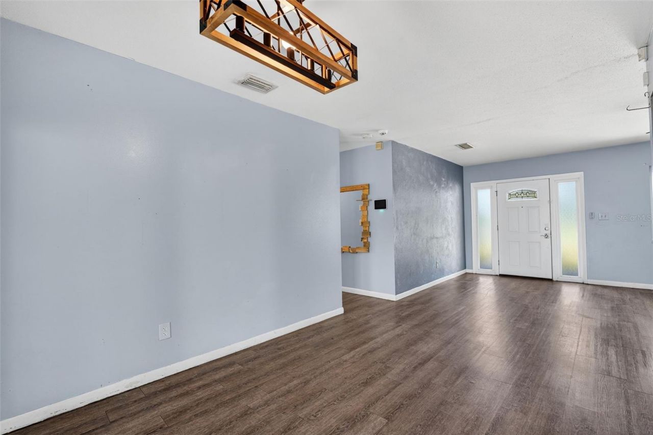 1557 79th Avenue N, Saint Petersburg, FL 33702 Photo