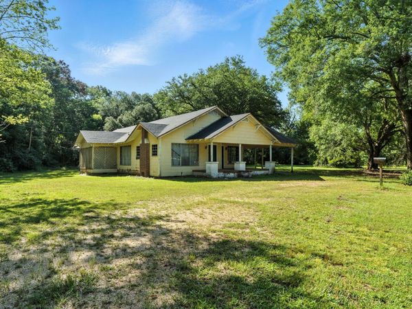 610 Welcome St., Taylorsville, MS 39160