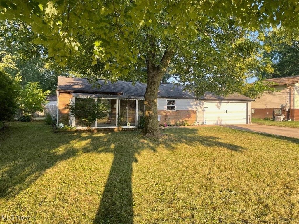 5741 Jaycox Road, North Ridgeville, OH 44039 Main Photo