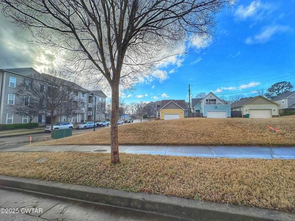 151 Union Avenue, Jackson, TN 38301