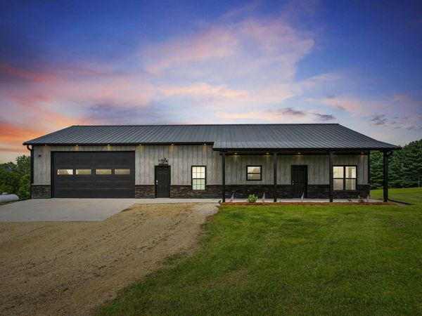 652 Two Rivers Lane, Harpers Ferry, IA 52146