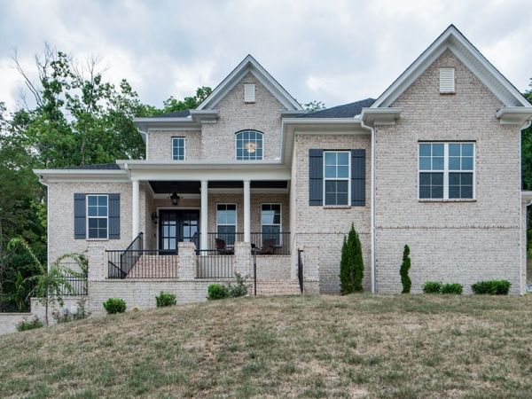 7640 Chipmunk Ln, Nashville, TN 37221