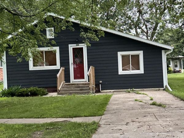 605 7TH AVENUE S, Clear Lake, SD 57226