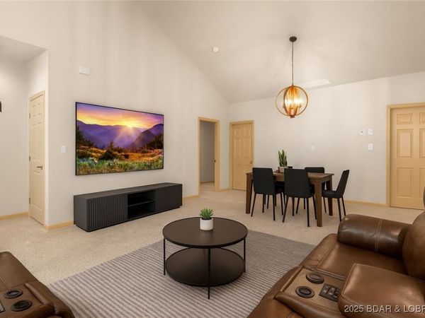 1126 Buckingham Drive, Camdenton, MO 65020