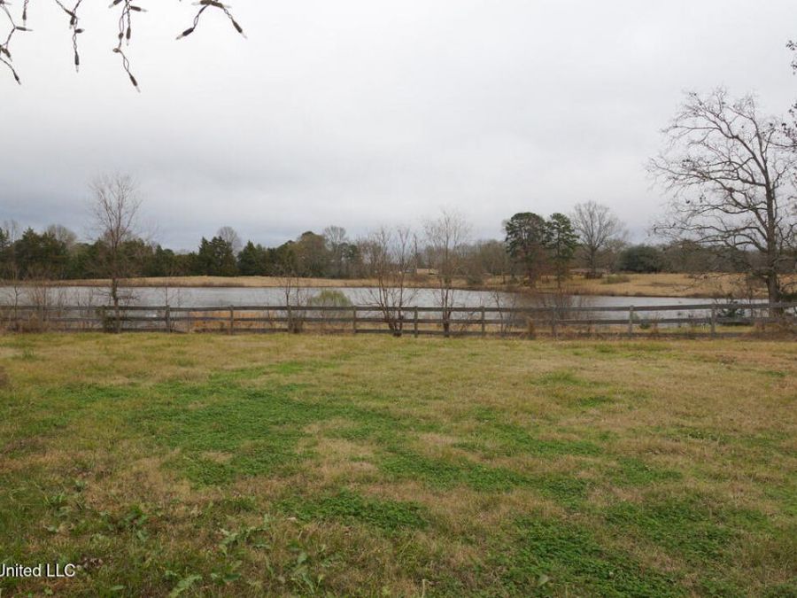 Property Image 100