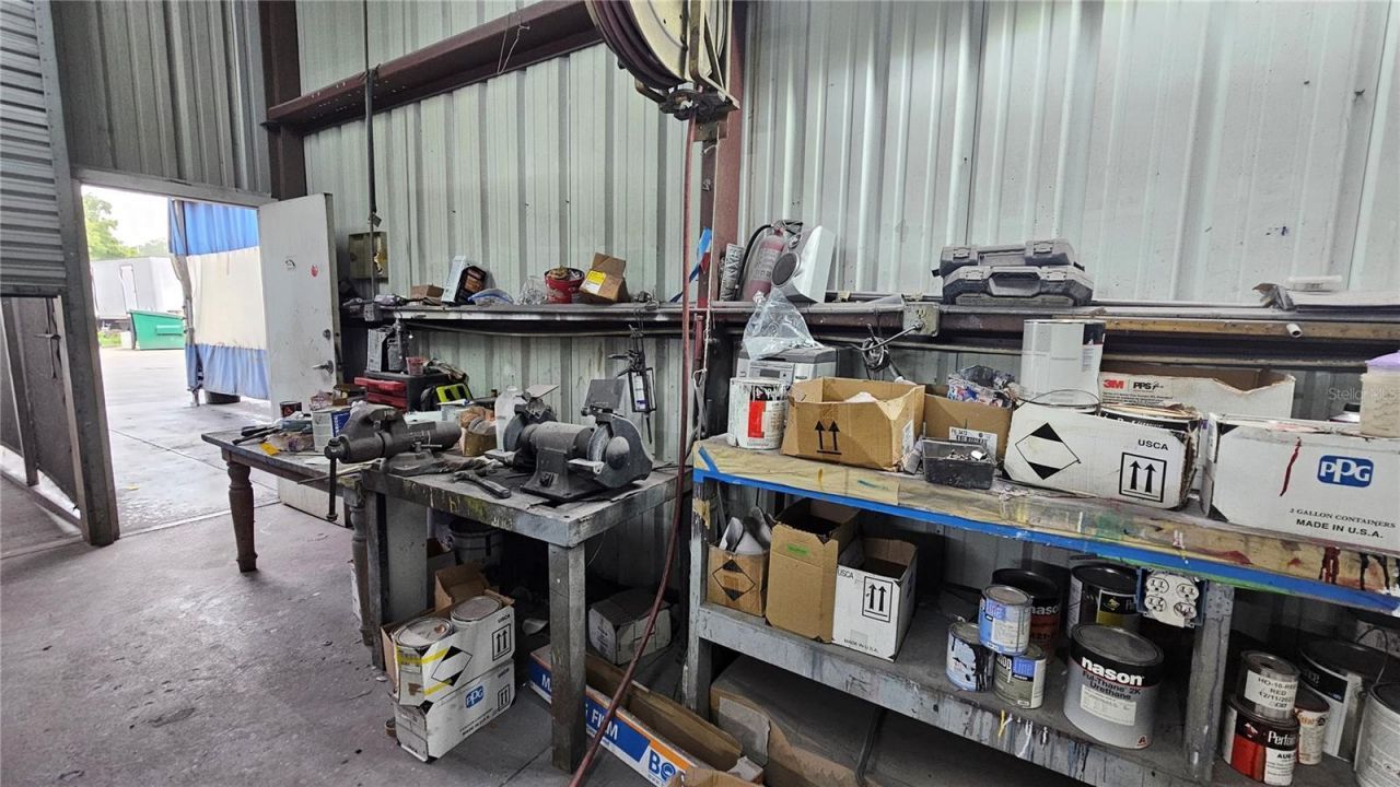 11679 N 301 Highway, Thonotosassa, FL 33592 Photo