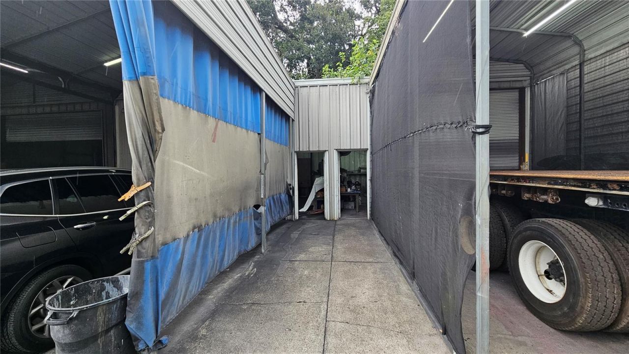 11679 N 301 Highway, Thonotosassa, FL 33592 Photo