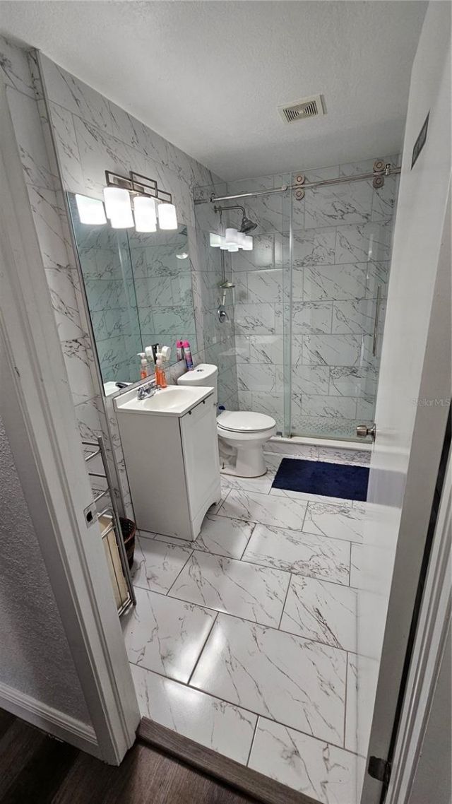 11679 N 301 Highway, Thonotosassa, FL 33592 Photo