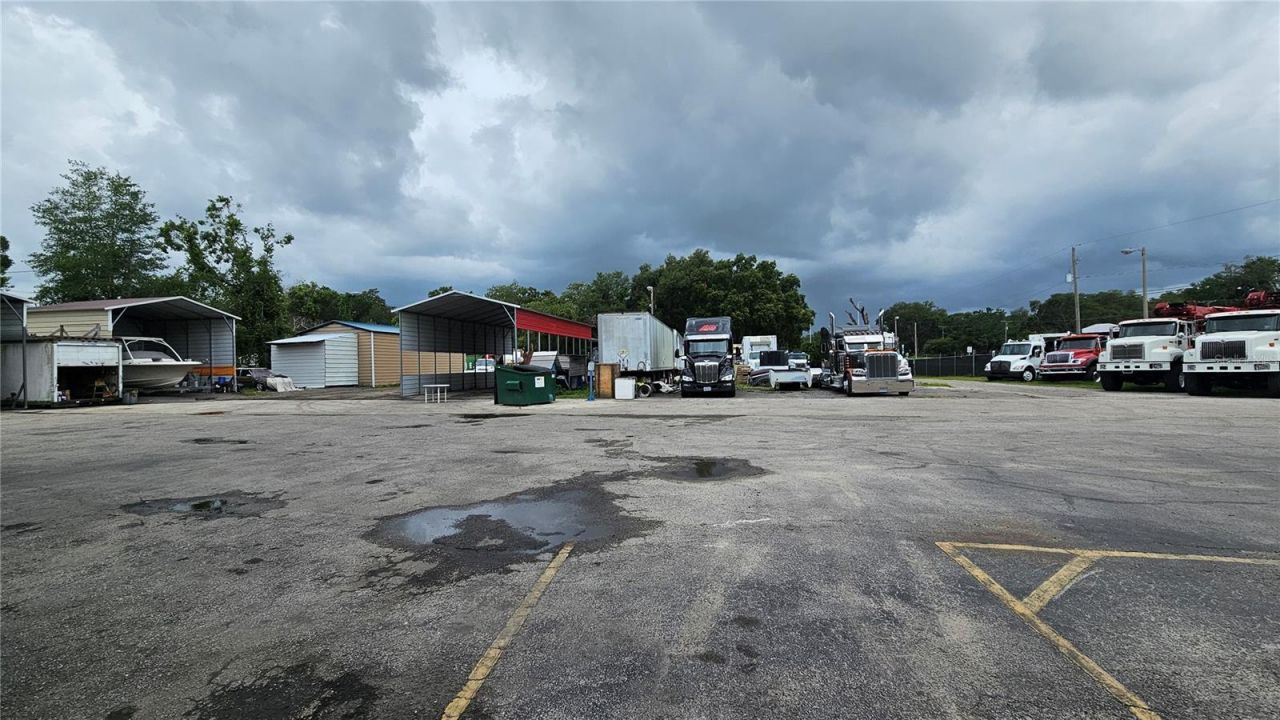 11679 N 301 Highway, Thonotosassa, FL 33592 Photo