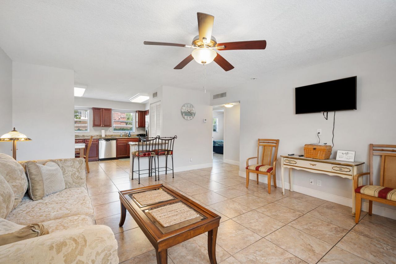 801 Hummingbird Way, Unit 105, North Palm Beach, FL 33408 Photo