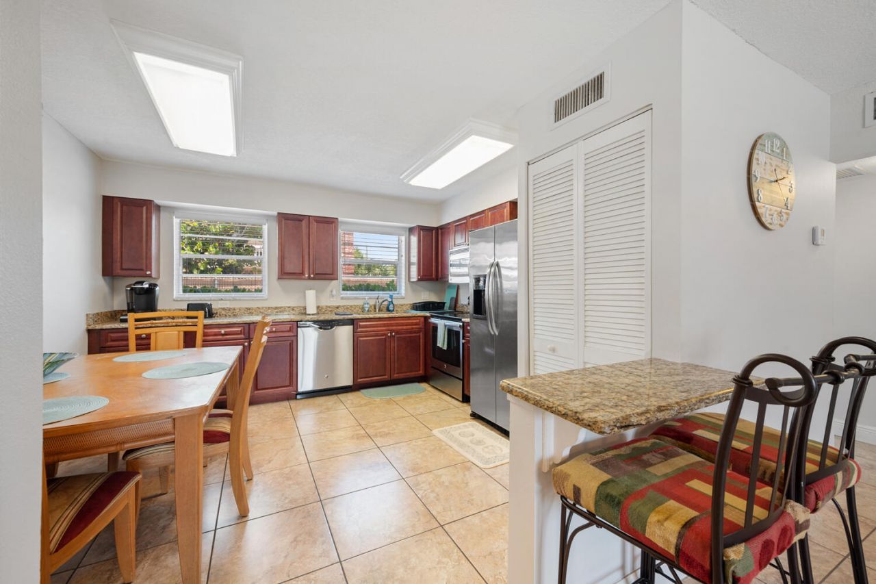 801 Hummingbird Way, Unit 105, North Palm Beach, FL 33408 Photo