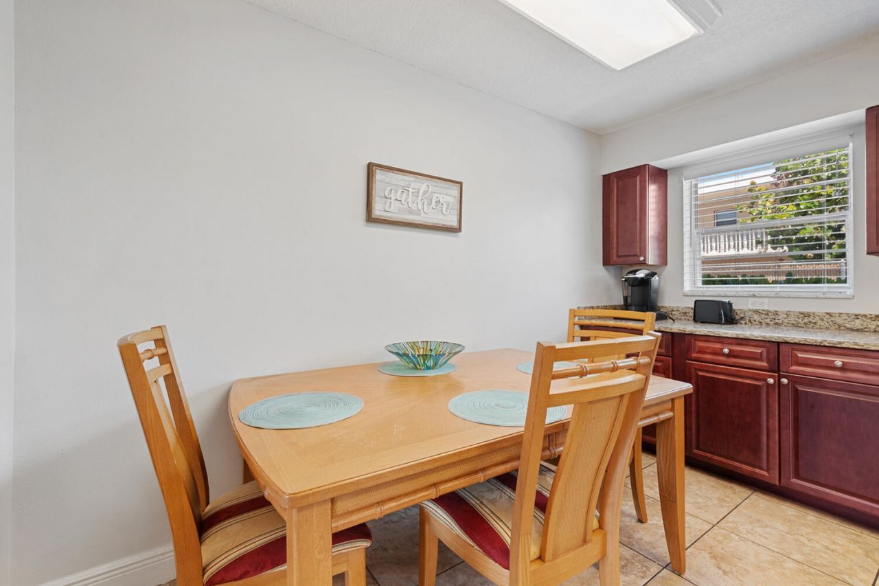 801 Hummingbird Way, Unit 105, North Palm Beach, FL 33408 Photo