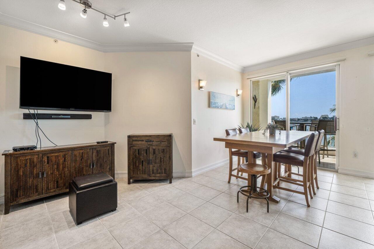 806 E Windward 301 Way, Unit 301, Lantana, FL 33462 Photo