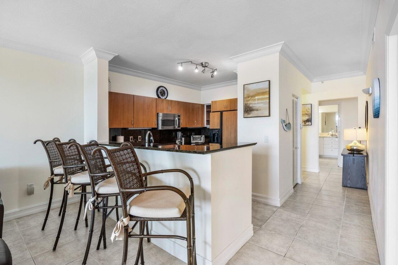 806 E Windward 301 Way, Unit 301, Lantana, FL 33462 Photo