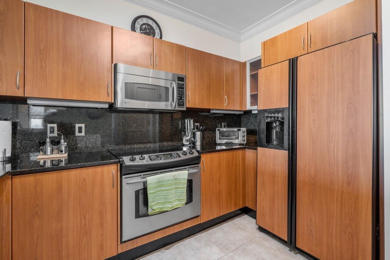 806 E Windward 301 Way, Unit 301, Lantana, FL 33462 Photo