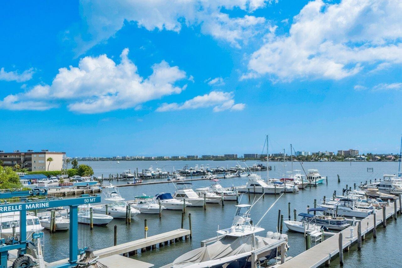806 E Windward 301 Way, Unit 301, Lantana, FL 33462 Photo