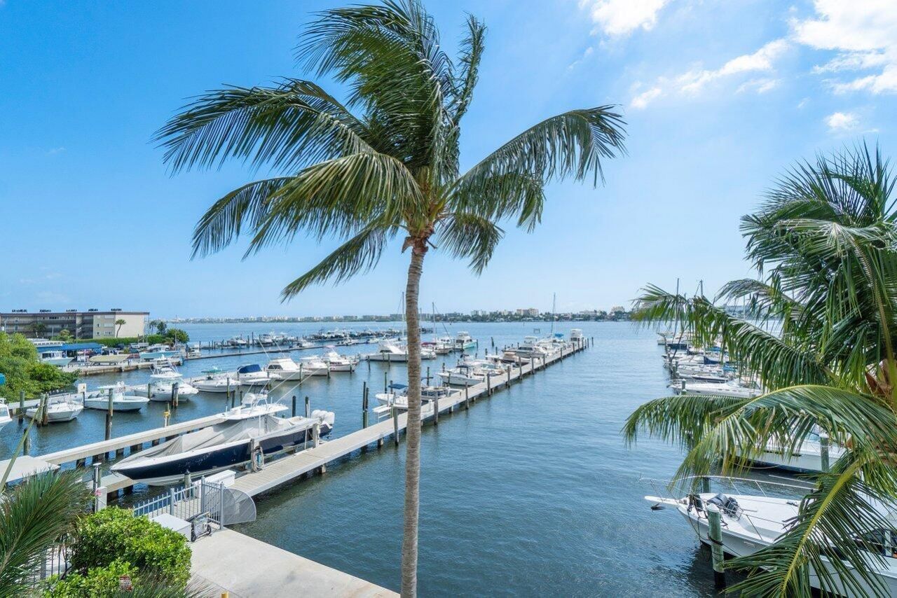 806 E Windward 301 Way, Unit 301, Lantana, FL 33462 Photo
