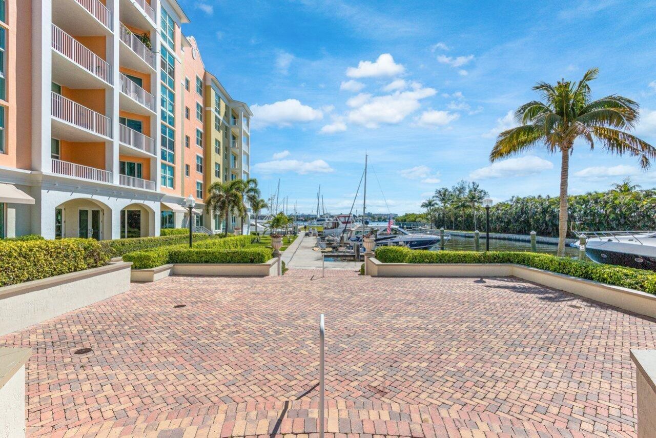 806 E Windward 301 Way, Unit 301, Lantana, FL 33462 Photo