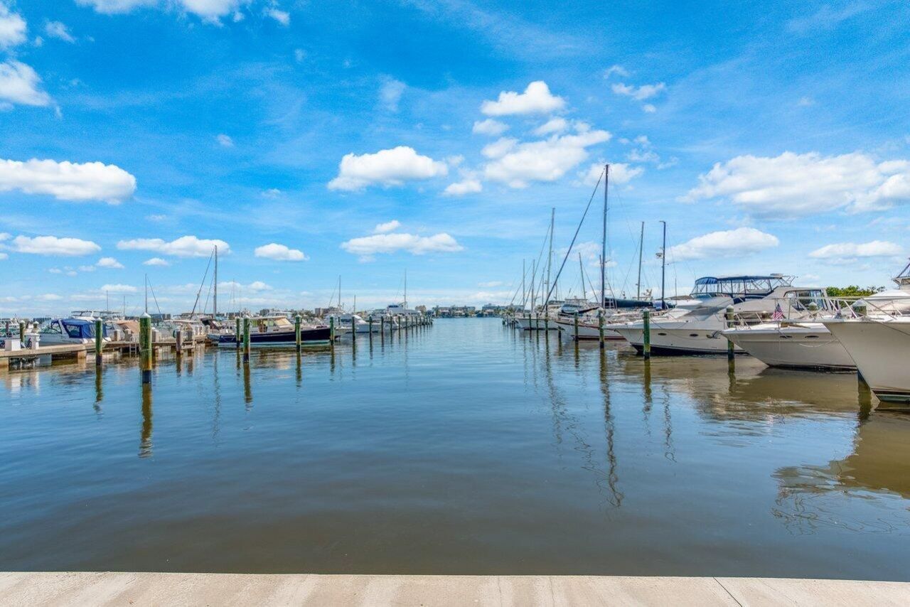 806 E Windward 301 Way, Unit 301, Lantana, FL 33462 Photo