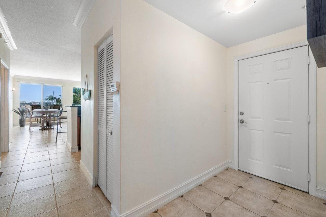 806 E Windward 301 Way, Unit 301, Lantana, FL 33462 Photo