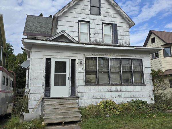 117 S Iroquois Street, Laurium, MI 49913