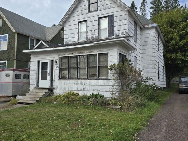 117 S Iroquois Street, Laurium, MI 49913