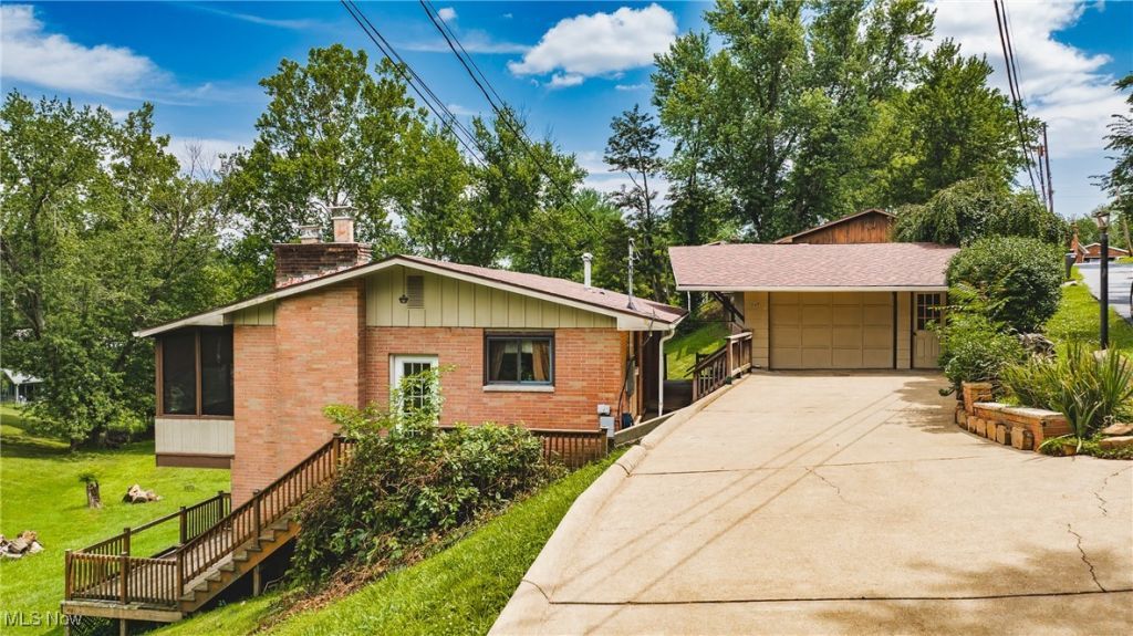 1047 Lakewood Circle, Washington, WV 26181 Main Photo