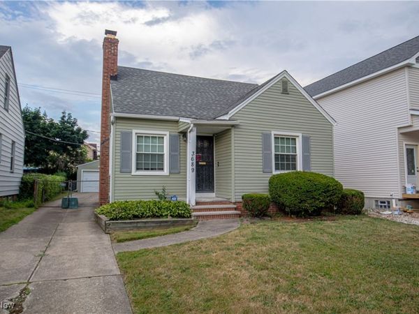 3689 Pennington Road, Cleveland, OH 44120