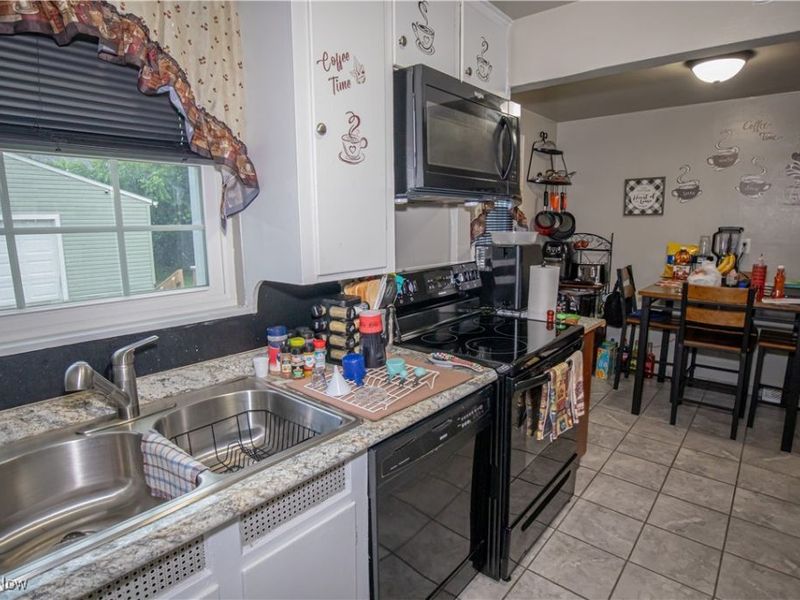 3689 Pennington Road, Cleveland, OH 44120 Photo 14