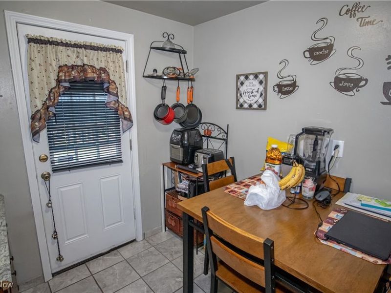 3689 Pennington Road, Cleveland, OH 44120 Photo 16