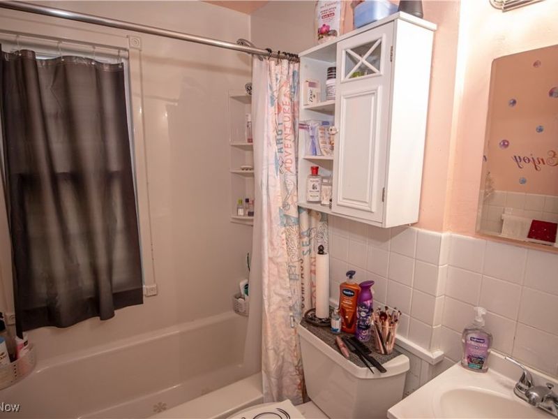 3689 Pennington Road, Cleveland, OH 44120 Photo 20