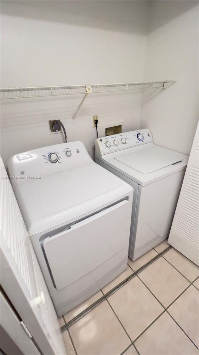 12219 SW 14th Ln, Unit 2405, Miami, FL 33184 Photo