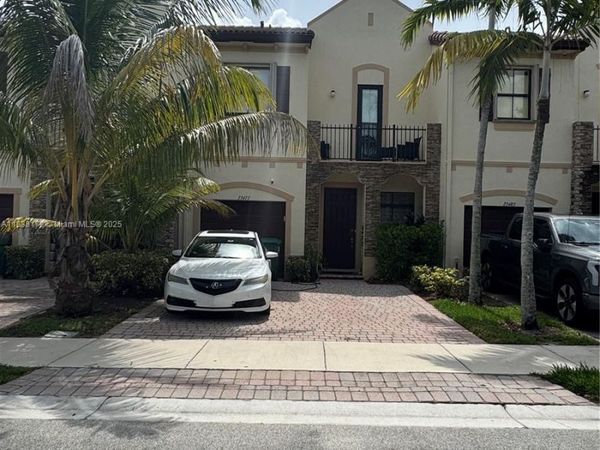 23477 SW 112th Pl, Homestead, FL 33032