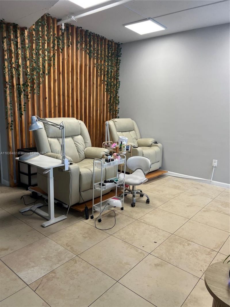 3250 NE 1st Ave, Unit 303, Miami, FL 33137 Photo