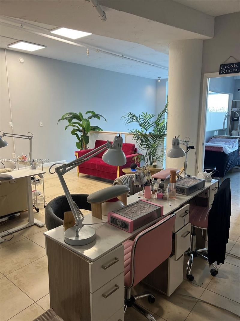 3250 NE 1st Ave, Unit 303, Miami, FL 33137 Photo